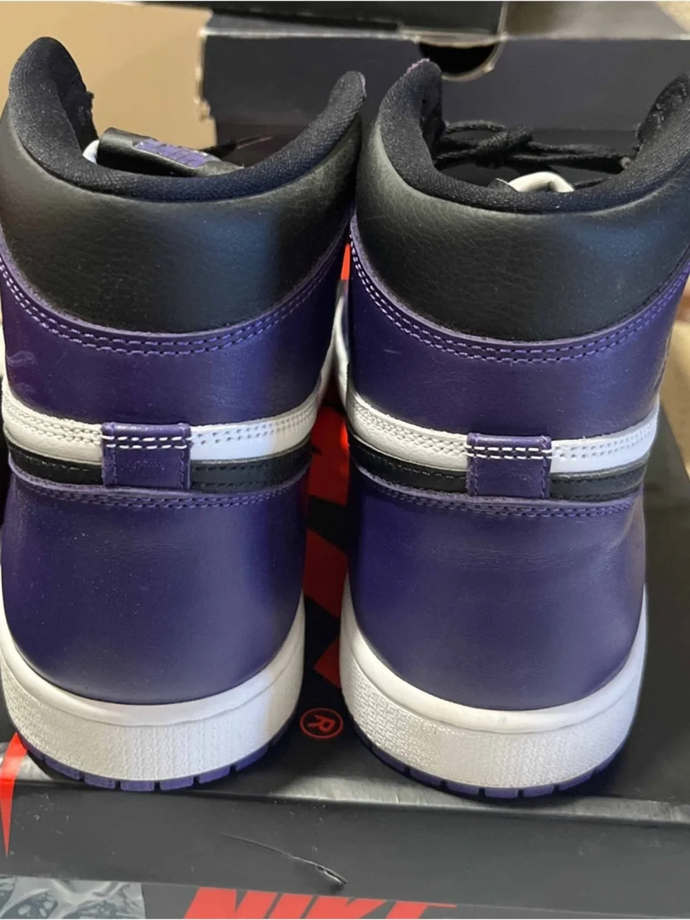 Nike Air Jordan 1 OG High Court Purple White Size 11 555088-500 2020